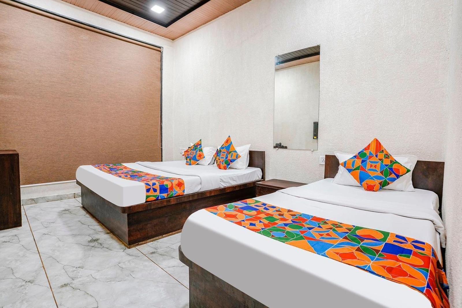 The Jalsa Resort 로나발라 외부 사진